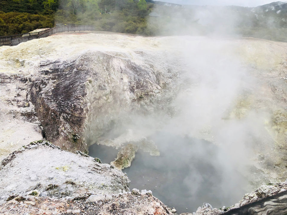 Photo of Wai-O-Tapu Waiotapu Loop Road, Rotorua, New Zealand by Marigold Odyssey