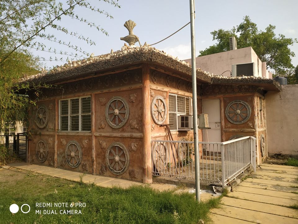 Photo of Anand Dham Ashram- A peaceful place in loud Delhi. #quirkystay 1/14 by Vaidika Saxena