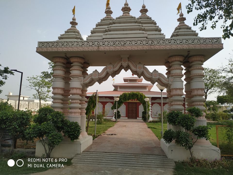 Photo of Anand Dham Ashram- A peaceful place in loud Delhi. #quirkystay 9/14 by Vaidika Saxena