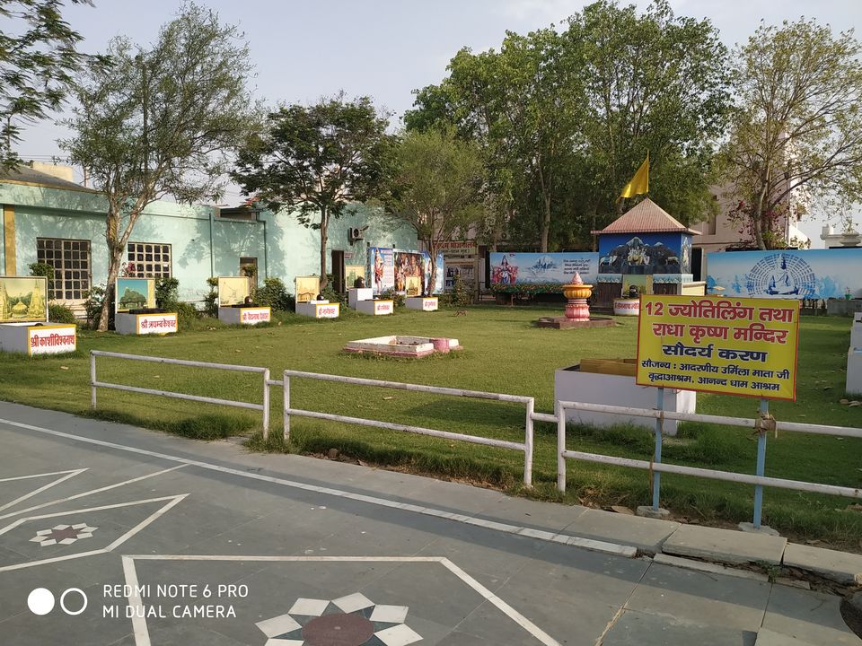 Photo of Anand Dham Ashram- A peaceful place in loud Delhi. #quirkystay 11/14 by Vaidika Saxena