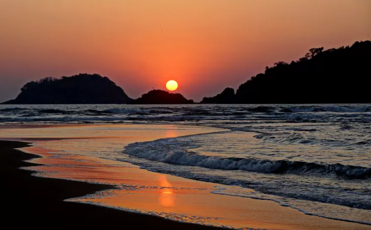 Photo of Devbaug Beach, Devbag, Maharashtra, India by Onkar Patwardhan