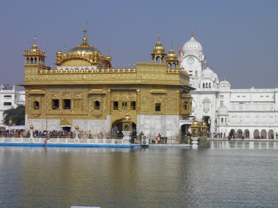 Photo of Golden Temple, Amritsar, Punjab, India by Tasneem Merchant