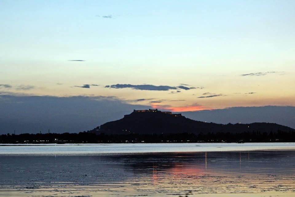 Photo of A Night in Houseboat 12/18 by Jibran Khan