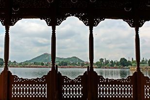 Photo of A Night in Houseboat 16/18 by Jibran Khan