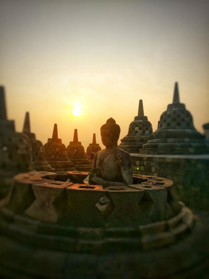 Photo of Yogyakarta, Yogyakarta City, Special Region of Yogyakarta, Indonesia by Vignesh Venkat
