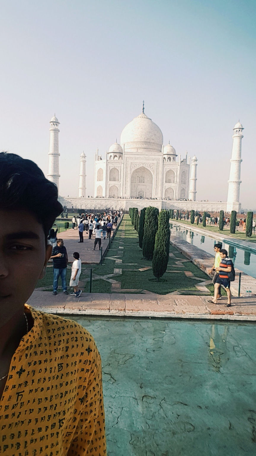 Photo of Love Wrought In Living Stones Taj-Mahal by Sushmit Surendran