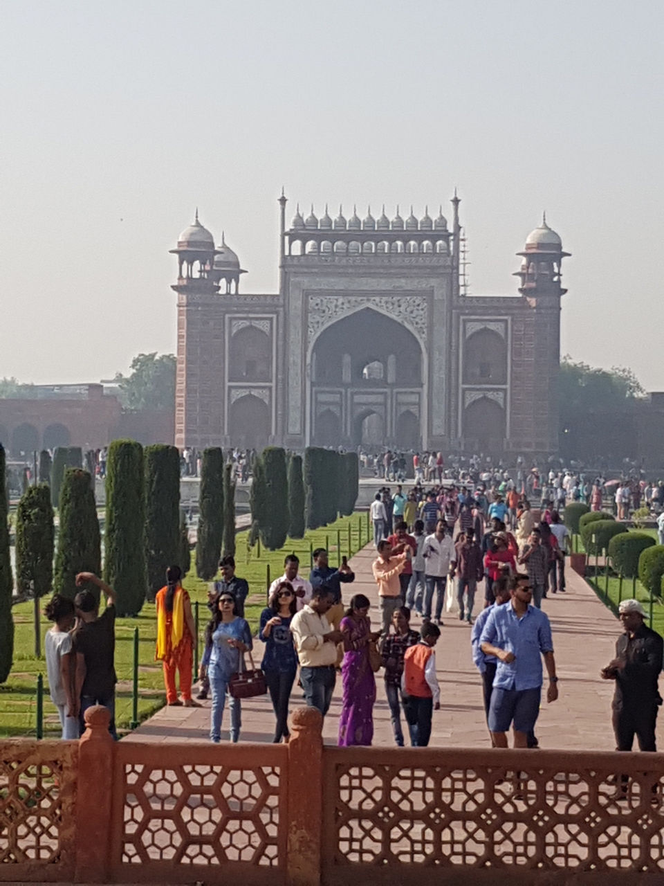 Photo of Love Wrought In Living Stones Taj-Mahal by Sushmit Surendran