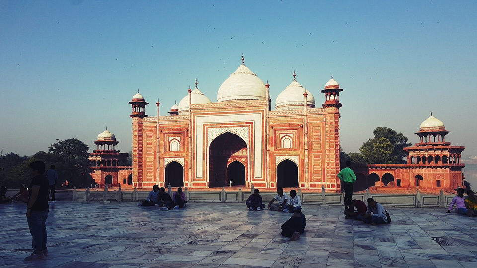 Photo of Love Wrought In Living Stones Taj-Mahal by Sushmit Surendran