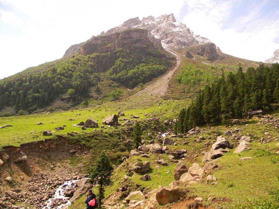 Photo of 7 Day Trek to Mantalai (Himachal Pradesh) 4/38 by Abhishek Mishra