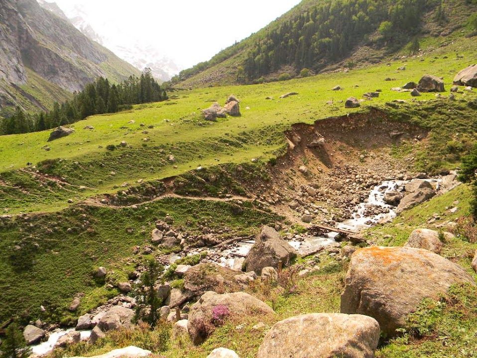 Photo of 7 Day Trek to Mantalai (Himachal Pradesh) 10/38 by Abhishek Mishra