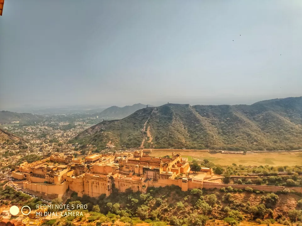 Photo of Jaigarh Fort Road, Jal Mahal, Amer, Jaipur, Rajasthan, India by wee_gypsy_soul
