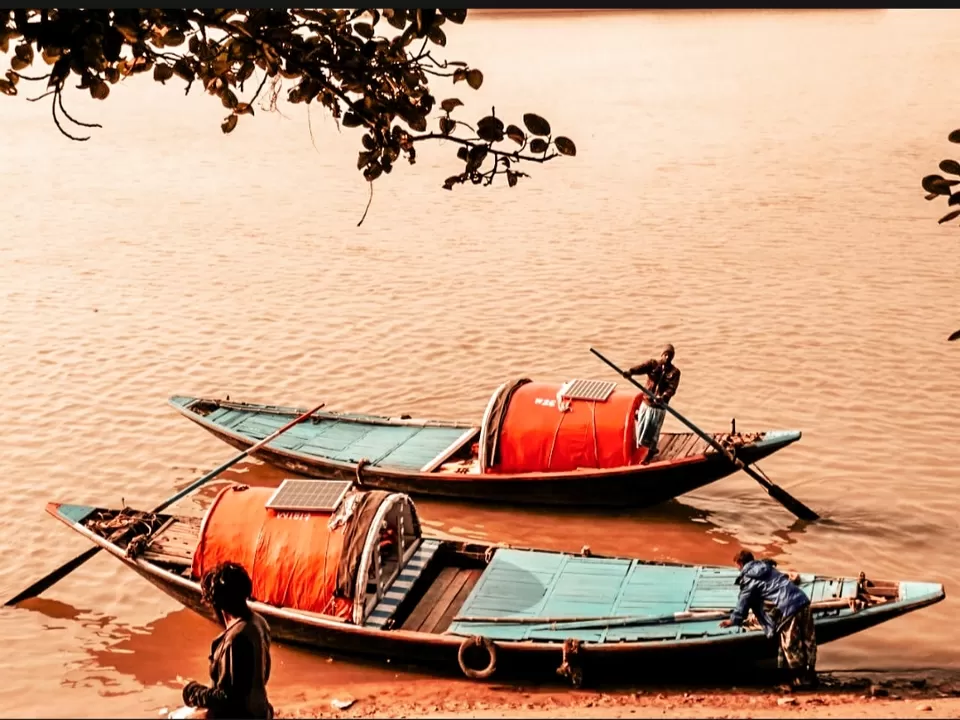 Photo of Princep Ghat, Fort William, Hastings, Kolkata, West Bengal by wee_gypsy_soul