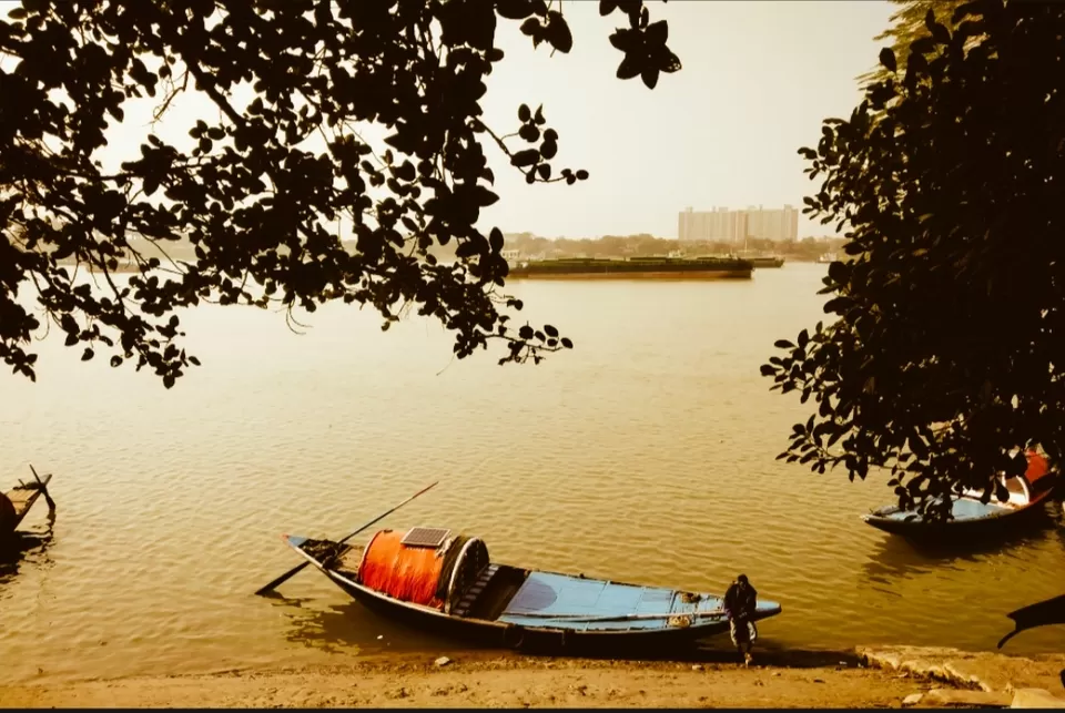 Photo of Princep Ghat, Fort William, Hastings, Kolkata, West Bengal by wee_gypsy_soul
