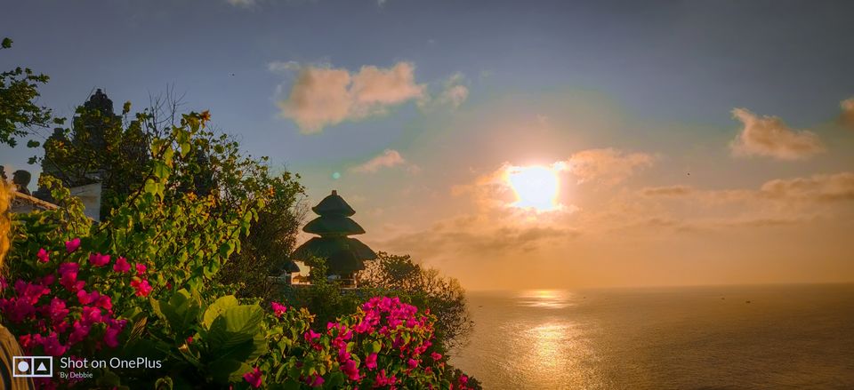 Photo of Uluwatu Temple, Pecatu, Badung Regency, Bali, Indonesia by wee_gypsy_soul