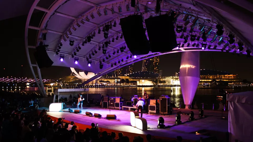 Photo of Esplanade Singapore by Dhrishni Chakraborti