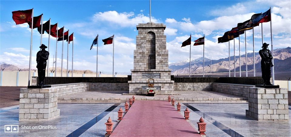 Photo of Leh Laddakh Srinagar - A Budget trip under 13000 2/2 by Anuj Girotra