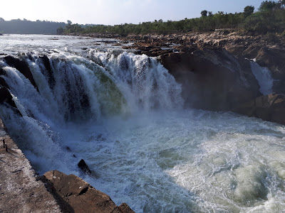 Photo of Bhedaghat Water Fall, Jabalpur, Madhya Pradesh, India by Sagar Pradhan