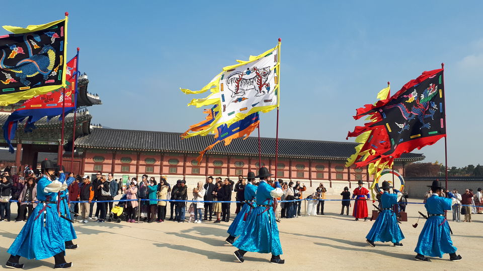 Photo of Gyeongbokgung Palace, Sajik-ro, Sejongno, Jongno-gu, Seoul, South Korea by Sagar Pradhan