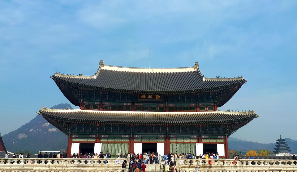 Photo of Gyeongbokgung Palace, Sajik-ro, Sejongno, Jongno-gu, Seoul, South Korea by Sagar Pradhan