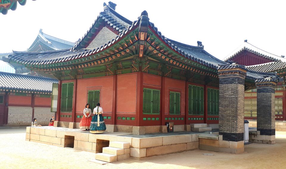Photo of Gyeongbokgung Palace, Sajik-ro, Sejongno, Jongno-gu, Seoul, South Korea by Sagar Pradhan