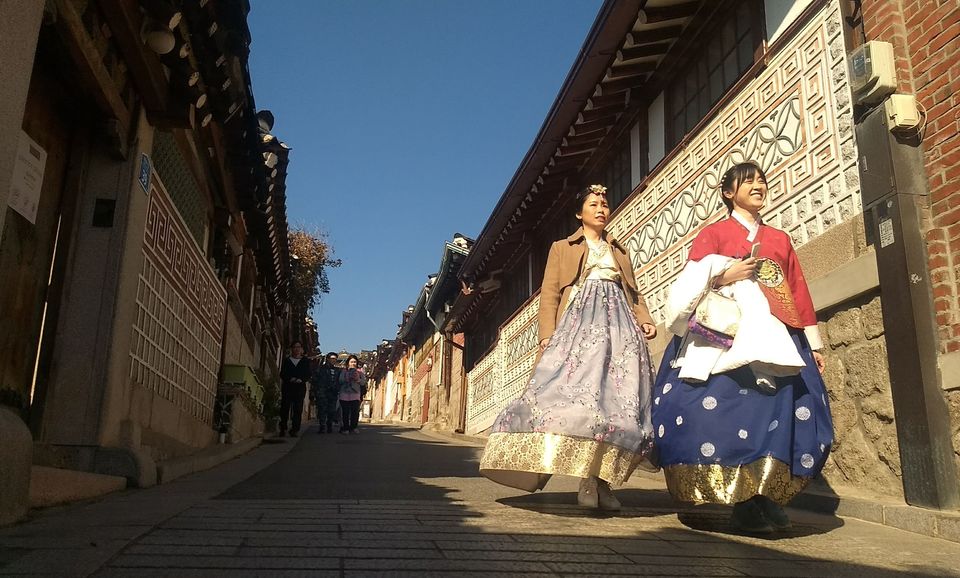 Photo of Bukchon Hanok Village, 계동길 Gahoe-dong, Jongno-gu, Seoul, South Korea by Sagar Pradhan