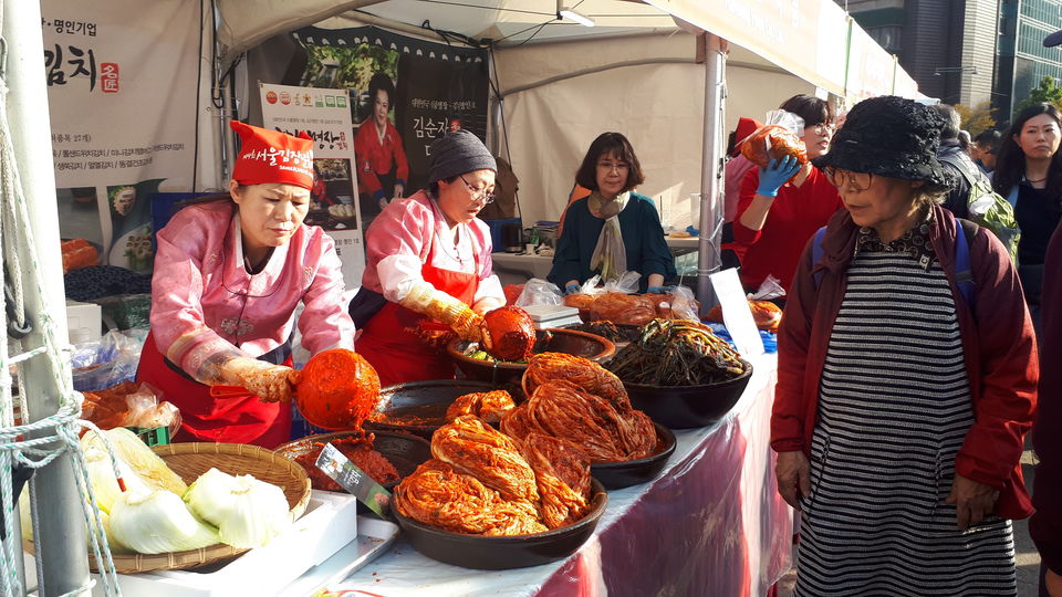 Photo of Seoul, South Korea by Sagar Pradhan