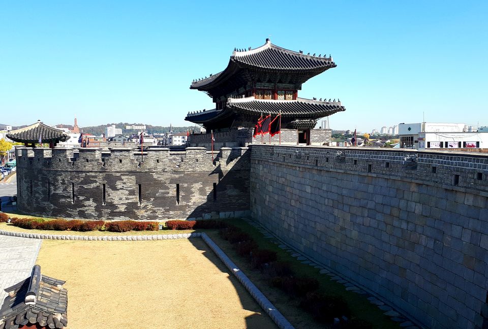 Photo of Suwon, Gyeonggi-do, South Korea by Sagar Pradhan