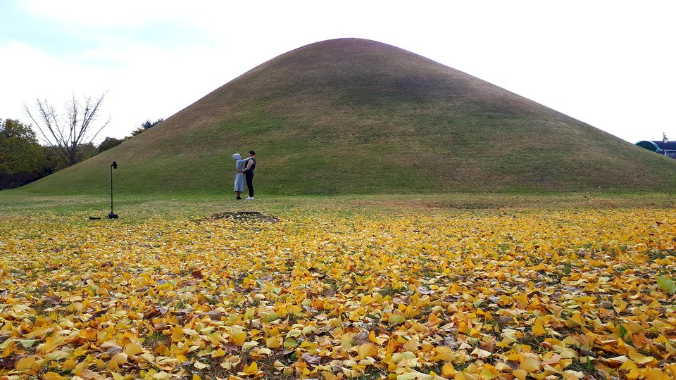 Photo of Gyeongju National Park, Cheonbungnam-ro, Bodeok-dong, Gyeongju-si, Gyeongsangbuk-do, South Korea by Sagar Pradhan