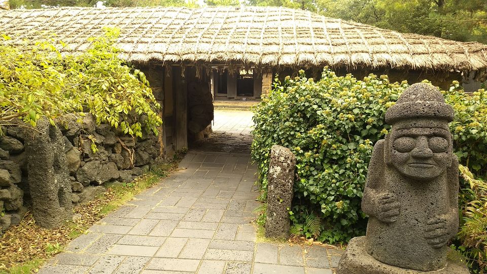 Photo of Seongeup Folk Village, Seongeupjeonguihyeon-ro, Pyoseon-myeon, Seogwipo-si, Jeju-do, South Korea by Sagar Pradhan