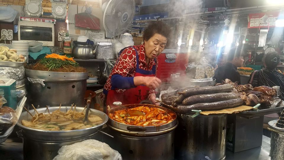 Photo of Seoul, South Korea by Sagar Pradhan
