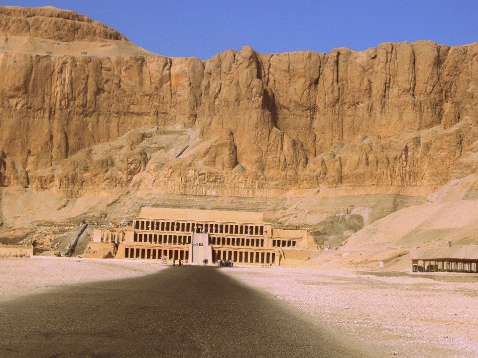 Photo of Mortuary Temple of Hatshepsut, Qesm Al Wahat Al Khargah, New Valley Governorate, Egypt by Sohini Paul