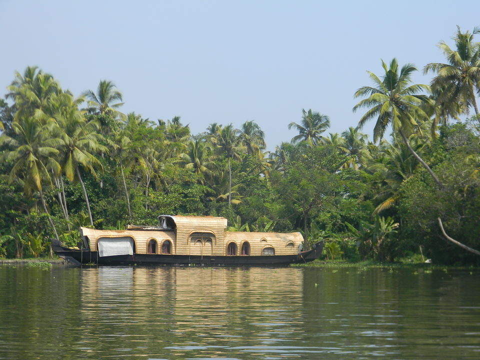 Photo of Kerala. Truly god's own country 7/11 by Khushi Insta @khushircaptures