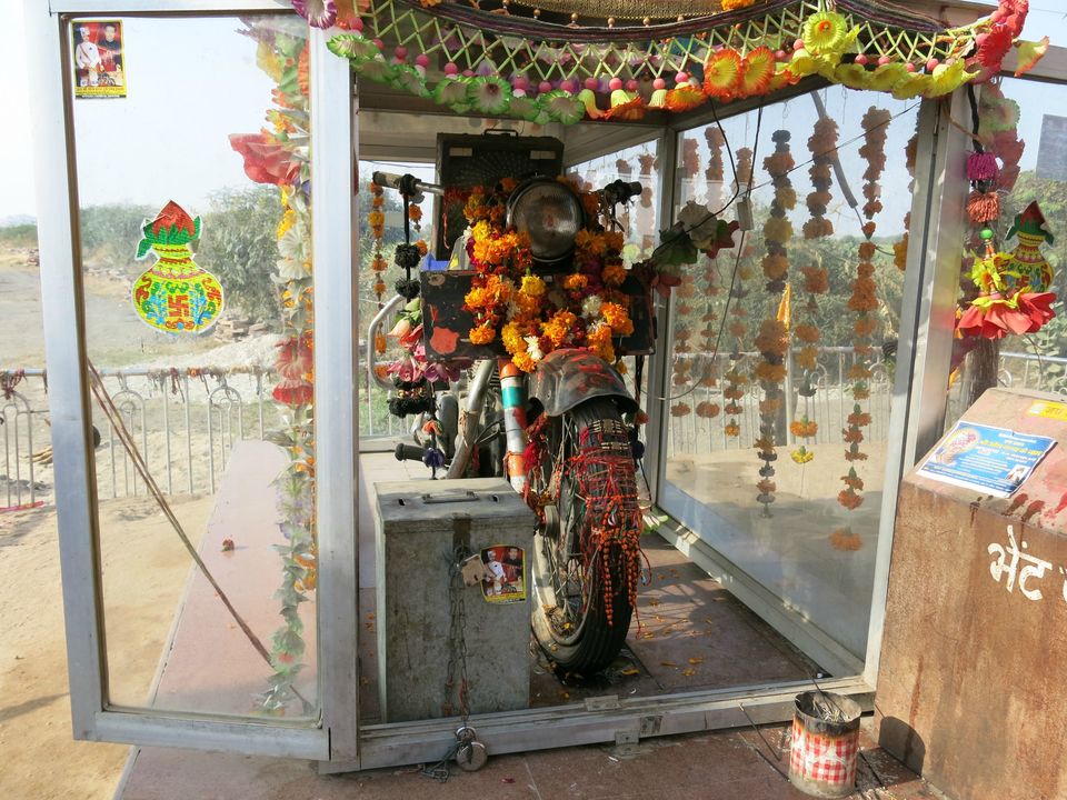 Photo of A Bitter-Sweet Tryst With India On A Motorcycle 8/15 by Pat