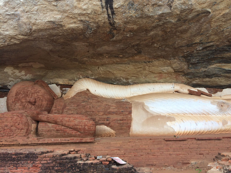 Photo of Sigiriya, Sri Lanka by Afroz ReMo