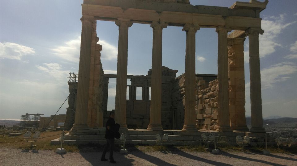 Photo of Διονυσίου ΑρεοπαγίτουAthens 117 42 by Anirudh Gupta