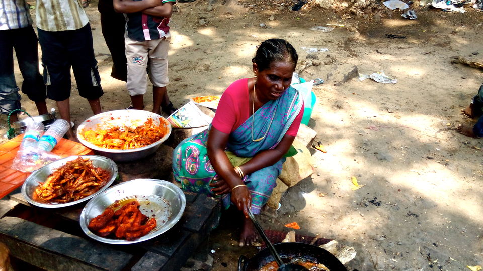 Photo of The Mad nomad couple - Bangalore to Hogenakkal 10/13 by ADITI