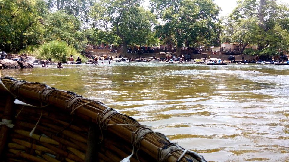 Photo of The Mad nomad couple - Bangalore to Hogenakkal 2/13 by ADITI