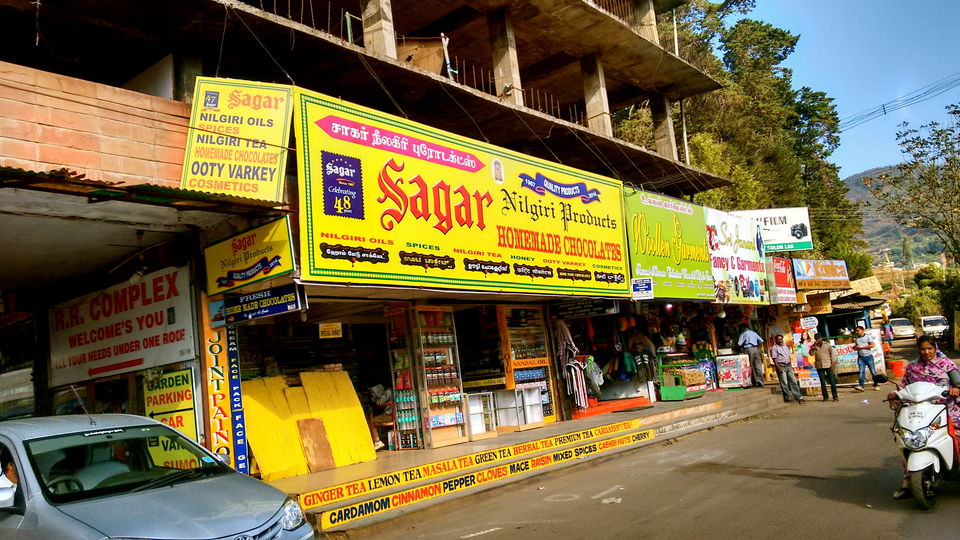 Photo of Mad Nomad couple- Bangalore Ooty drive 5/21 by ADITI