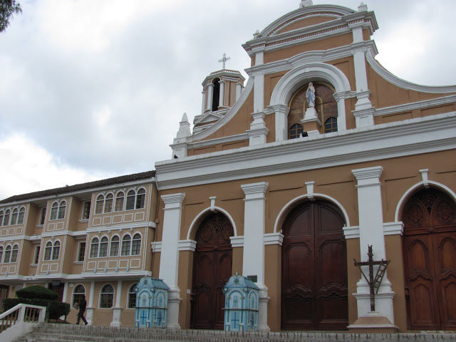 Photo of Loja, Quito, Pichincha, Ecuador by Christelle & Peter