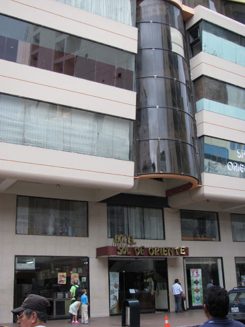 Photo of Hotel Sol De Oriente, Boyaca, Guayaquil, Guayas, Ecuador by Christelle & Peter