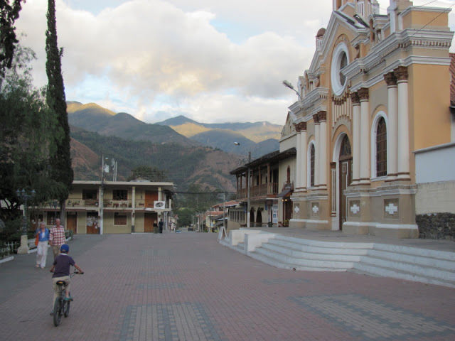 Photo of Vilcabamba, Quito, Pichincha, Ecuador by Christelle & Peter