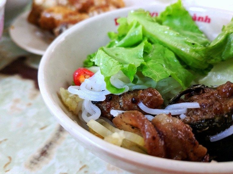 Photo of Your Guide to Hanoi Street Food by thetravellerlens