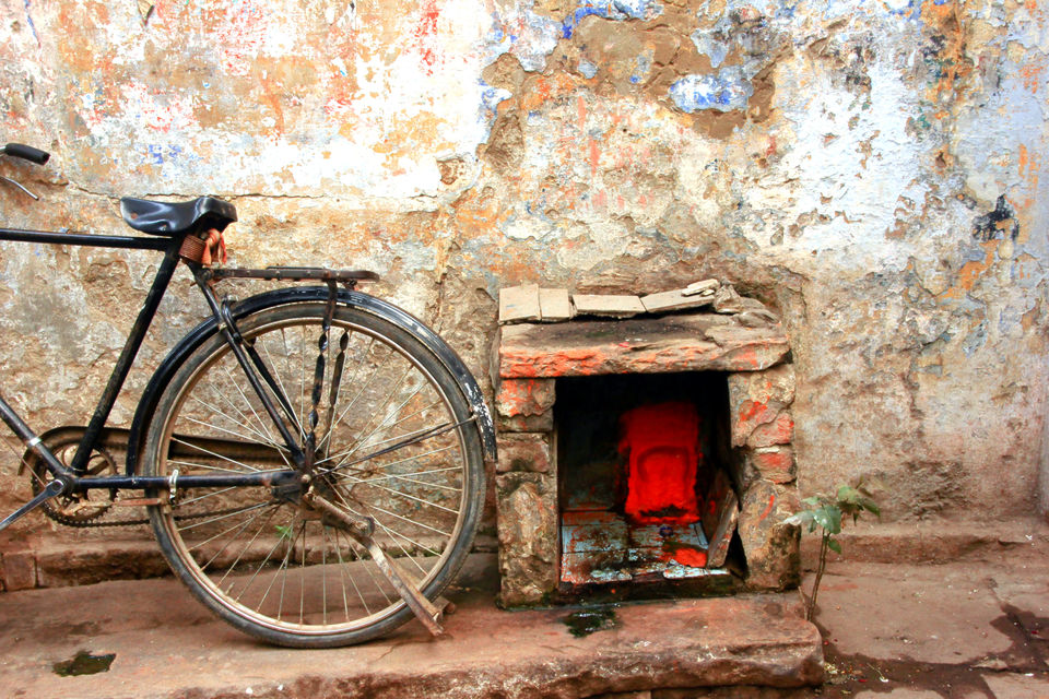 Photo of Oldest City of the World - Varanasi (In pictures) by Papiya Banerjee