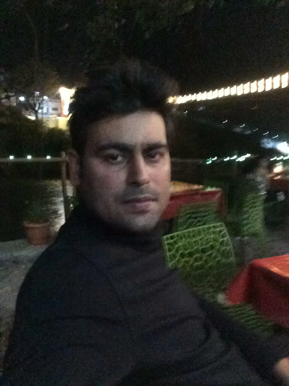 Photo of New Lucky Restaurant, Laxman Jhula Road, Laxman Jhula, Rishikesh, Uttarakhand, India by Sandeepam