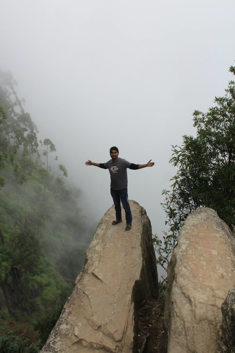 Photo of Kodaikanal again!! And Always!! A sublime display of nature's presence :) 1/21 by Manoj Kumar