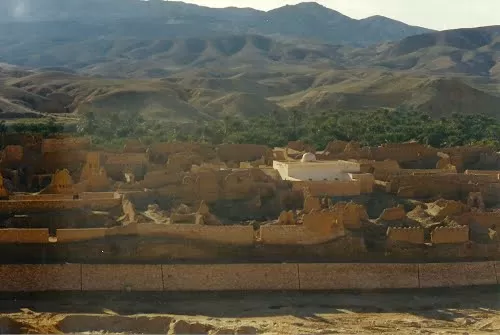 Photo of Tamerza, Tozeur, Tunisia by Lauren