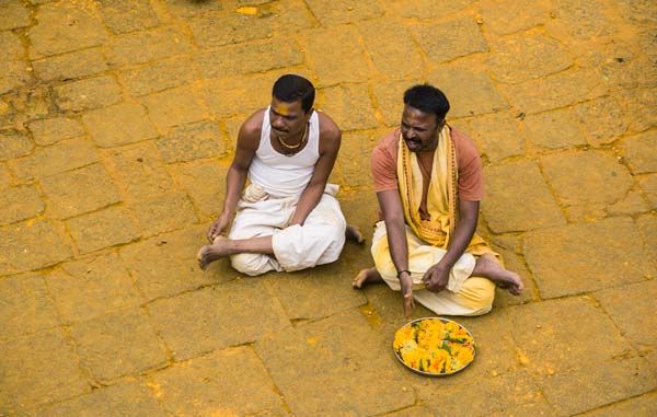 Photo of Play the organic Holi in Jejuri 4/8 by Deepti Asthana