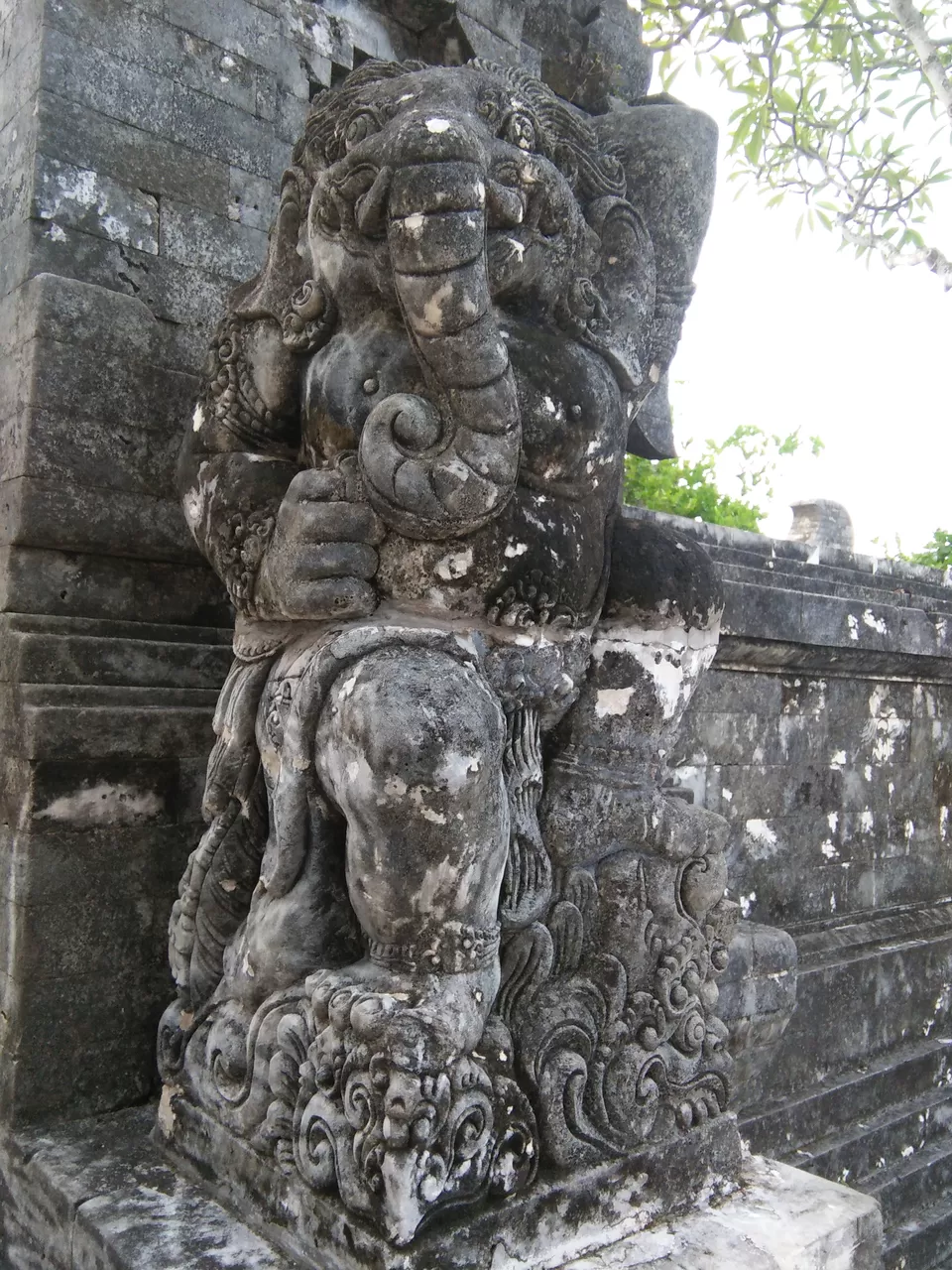 Photo of Uluwatu Temple, Pecatu, Badung Regency, Bali, Indonesia by Rajat Chakraborty