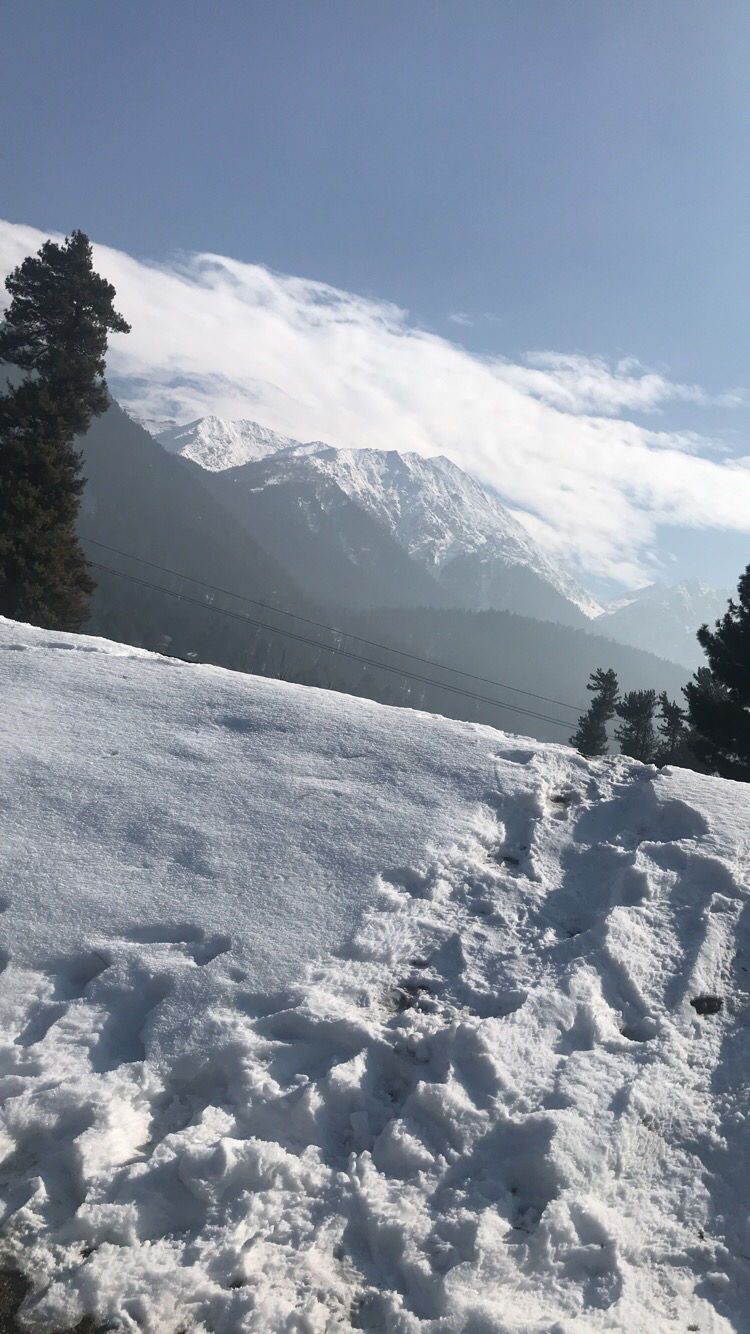 Photo of Jammu and Kashmir by Akanksha Pandey