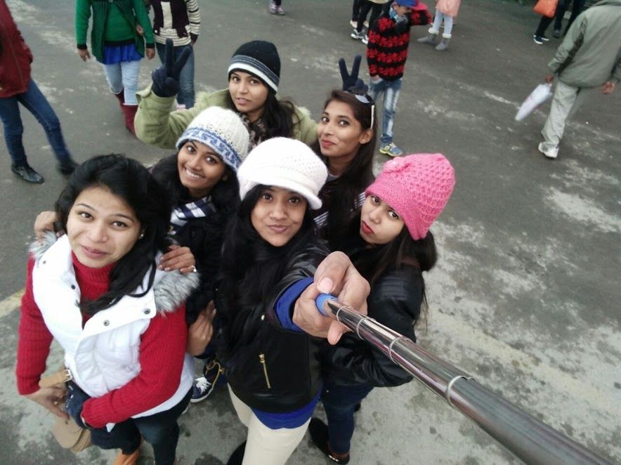 Photo of Climbing To The Peak Of Shimla: Jakhu Peak 15/25 by Nikita Gupta